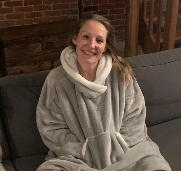 Sweat-Plaid IGLOO – Plaid à capuche XXL avec col montant & mitaines | KOKOON