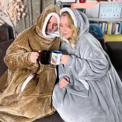 Sweat-Plaid IGLOO – Plaid à capuche XXL avec col montant & mitaines | KOKOON